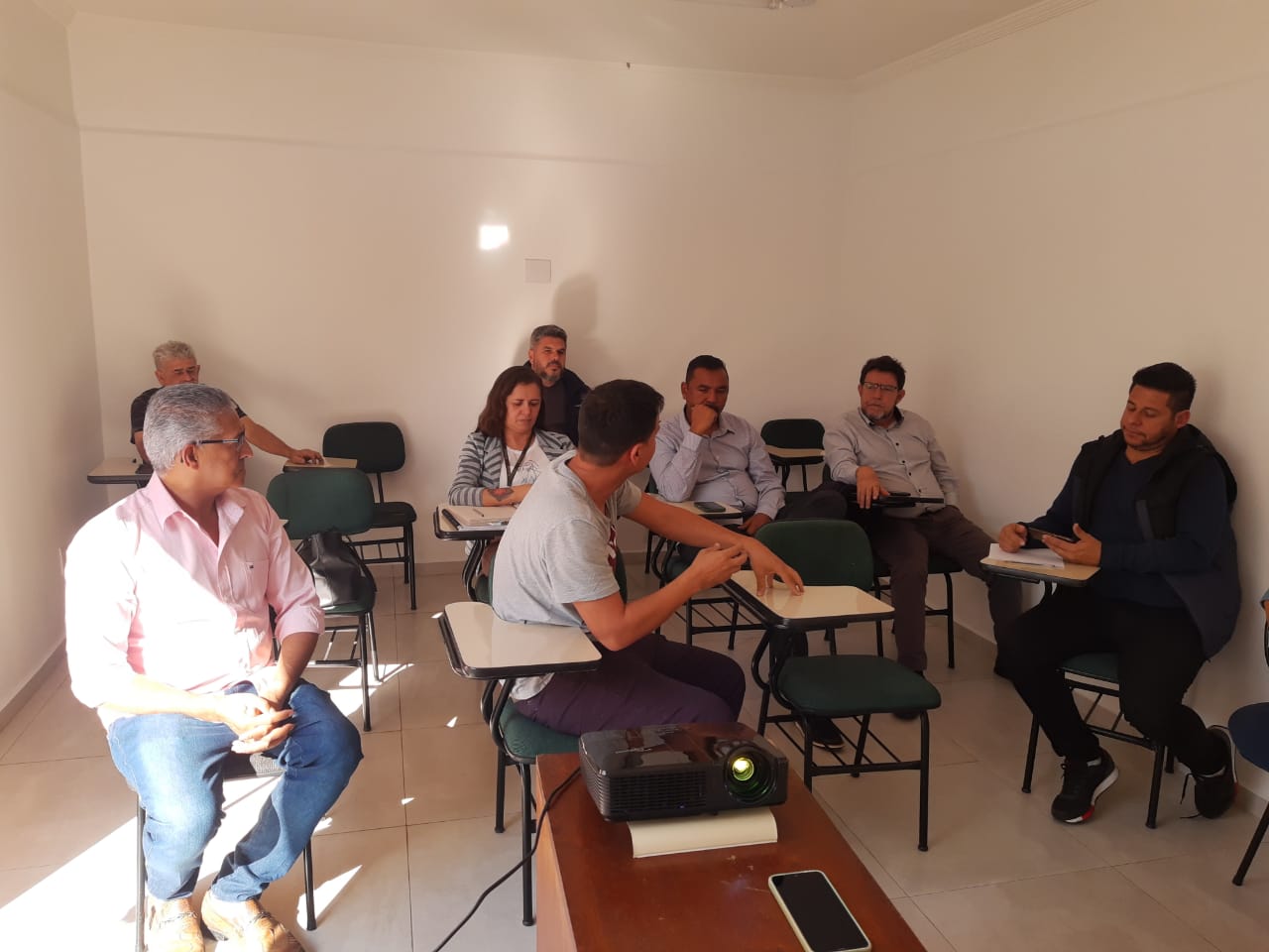 ACIAH, Prefeitura discutem situação dos moradores de rua